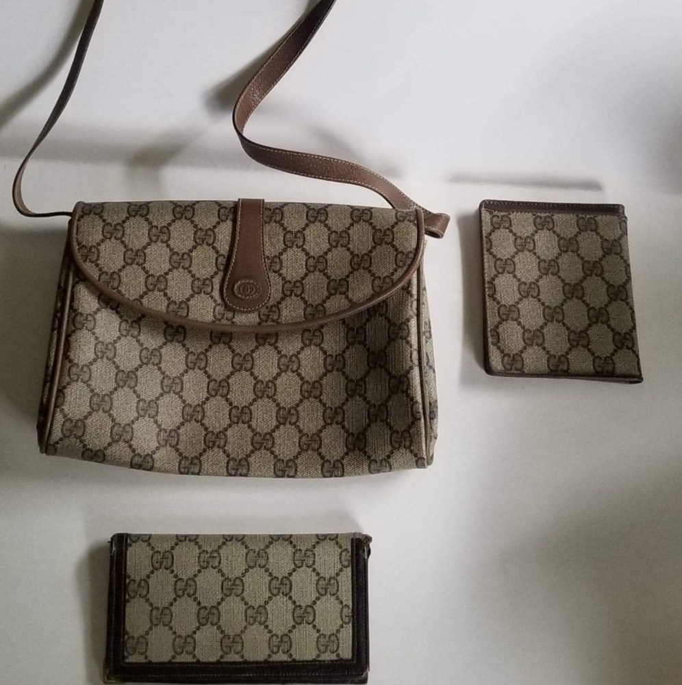 Vintage Gucci purse and accessories set